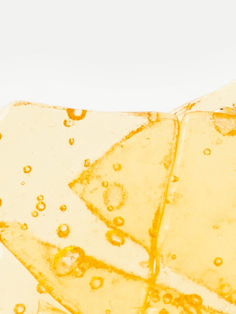 Strawberry N Mintz Shatter (1g)- Sativa Dominant Hybrid